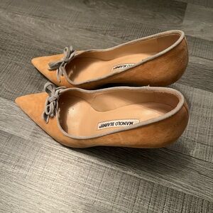 Pre-loved manolo blahnik bowknot heels